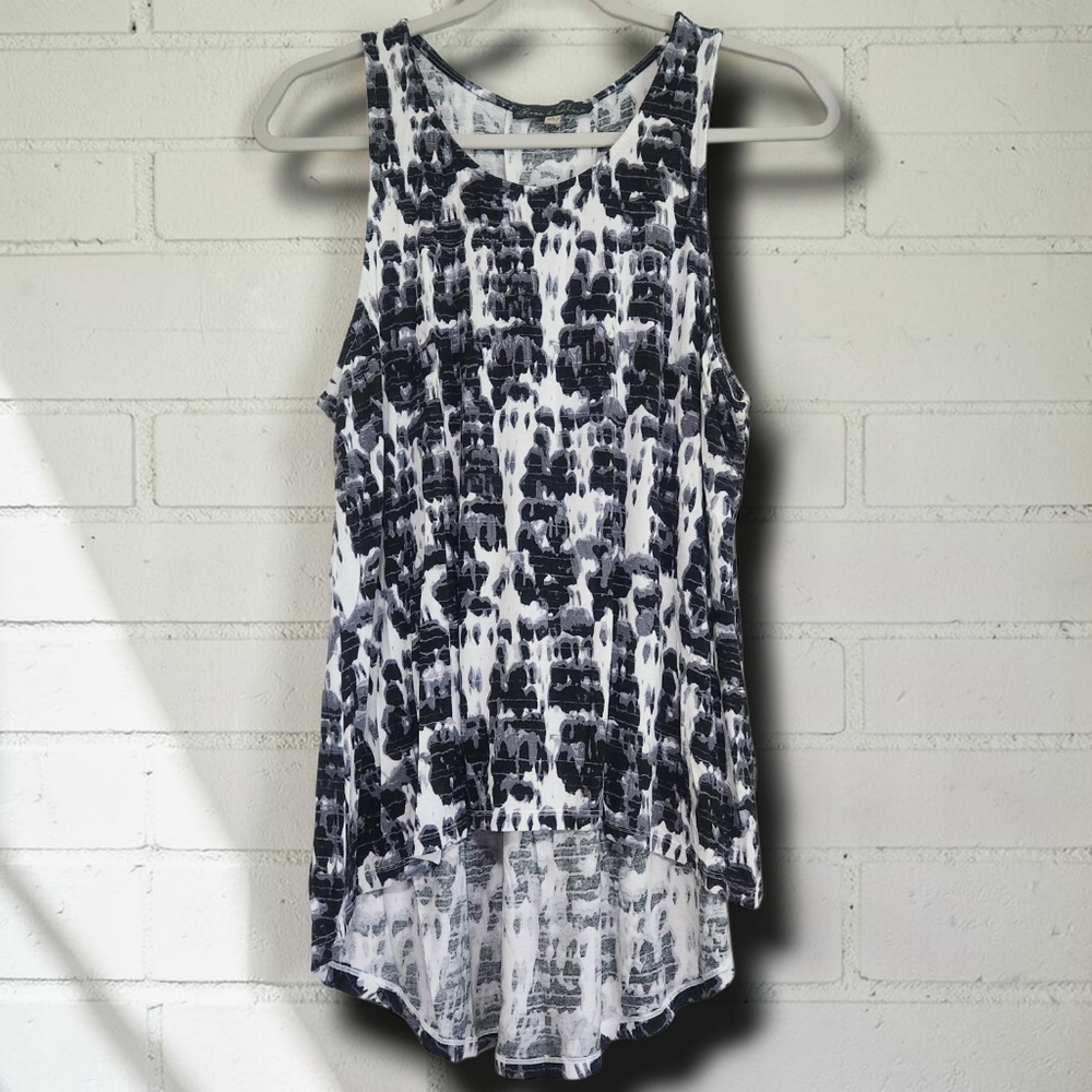 Rose & Olive Monochrome Abstract Tank Top